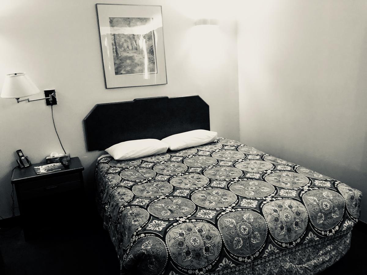 וויניפג The Capri Motel מראה חיצוני תמונה
